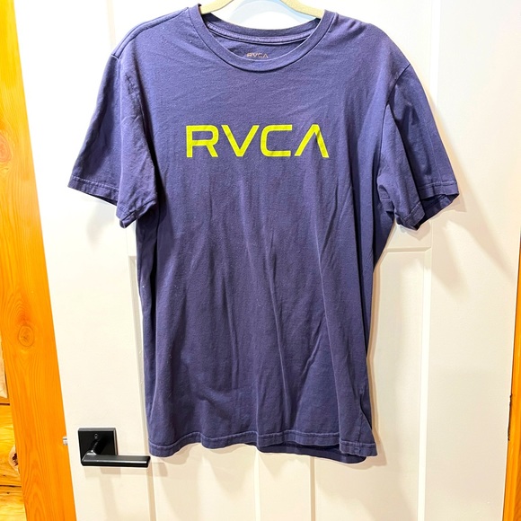 RVCA t shirt - Picture 1 of 2
